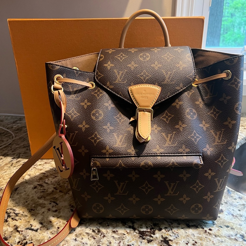 AUTHENTIC Loius Vuitton Montsouris Brown Lv Monogram Canvas and Leather Backpack